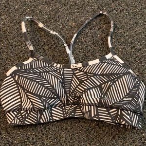 Lululemon Size 4 Sports Bra